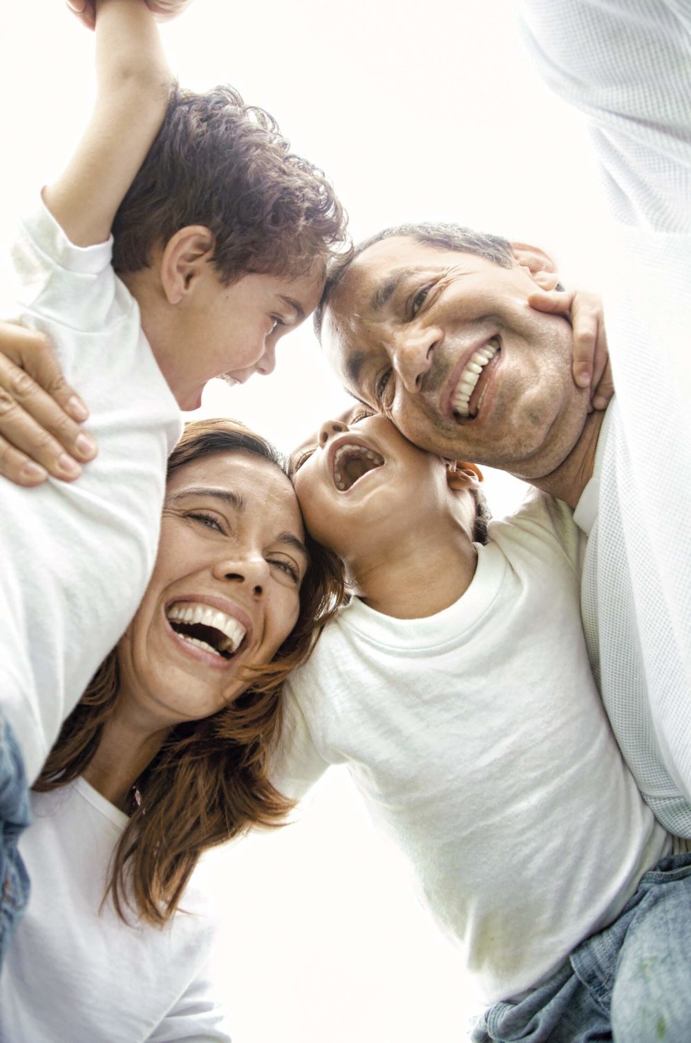 Glad familj